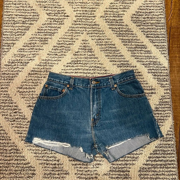 Levi's Pants - Levi’s 550 shorts